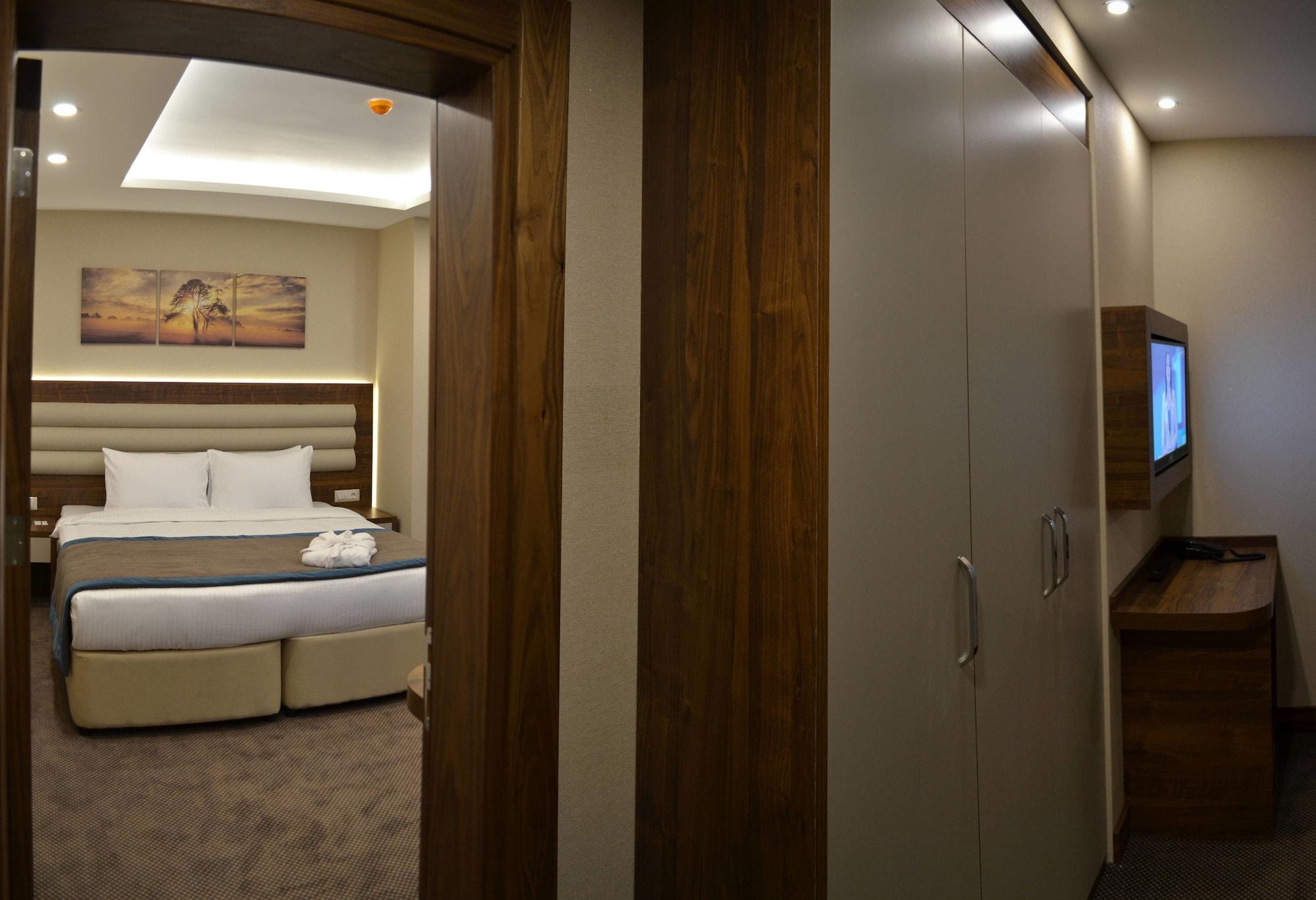 Goeruekle Gueler Park Hotel Bagian luar foto