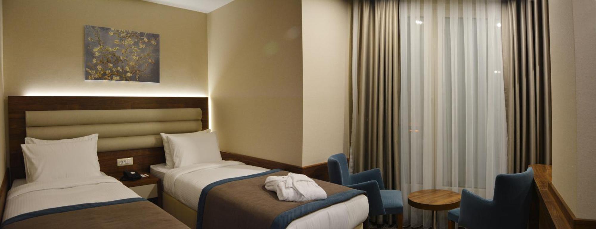 Goeruekle Gueler Park Hotel Ruang foto