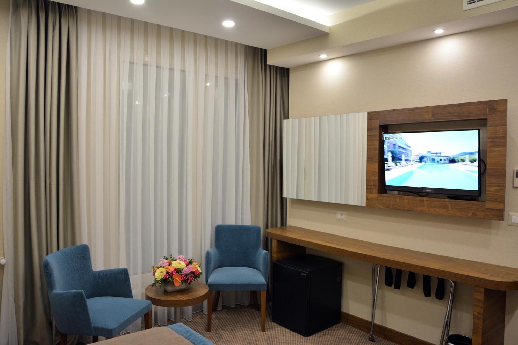 Goeruekle Gueler Park Hotel Ruang foto