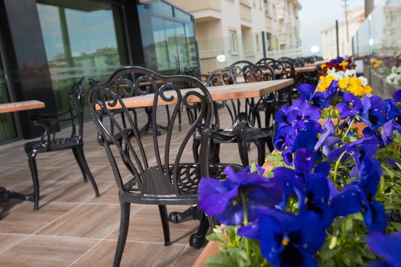 Goeruekle Gueler Park Hotel Bagian luar foto