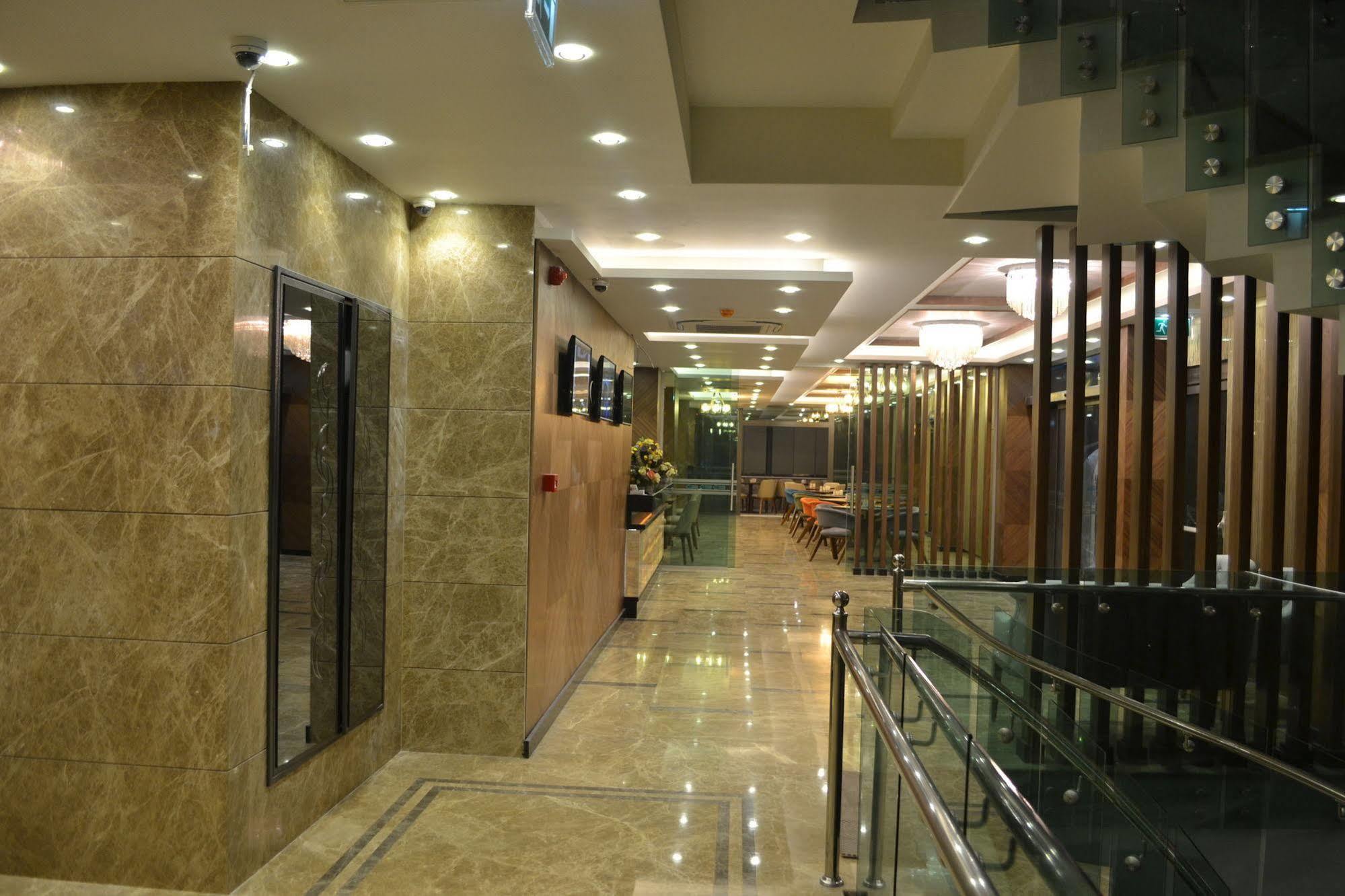 Goeruekle Gueler Park Hotel Bagian luar foto