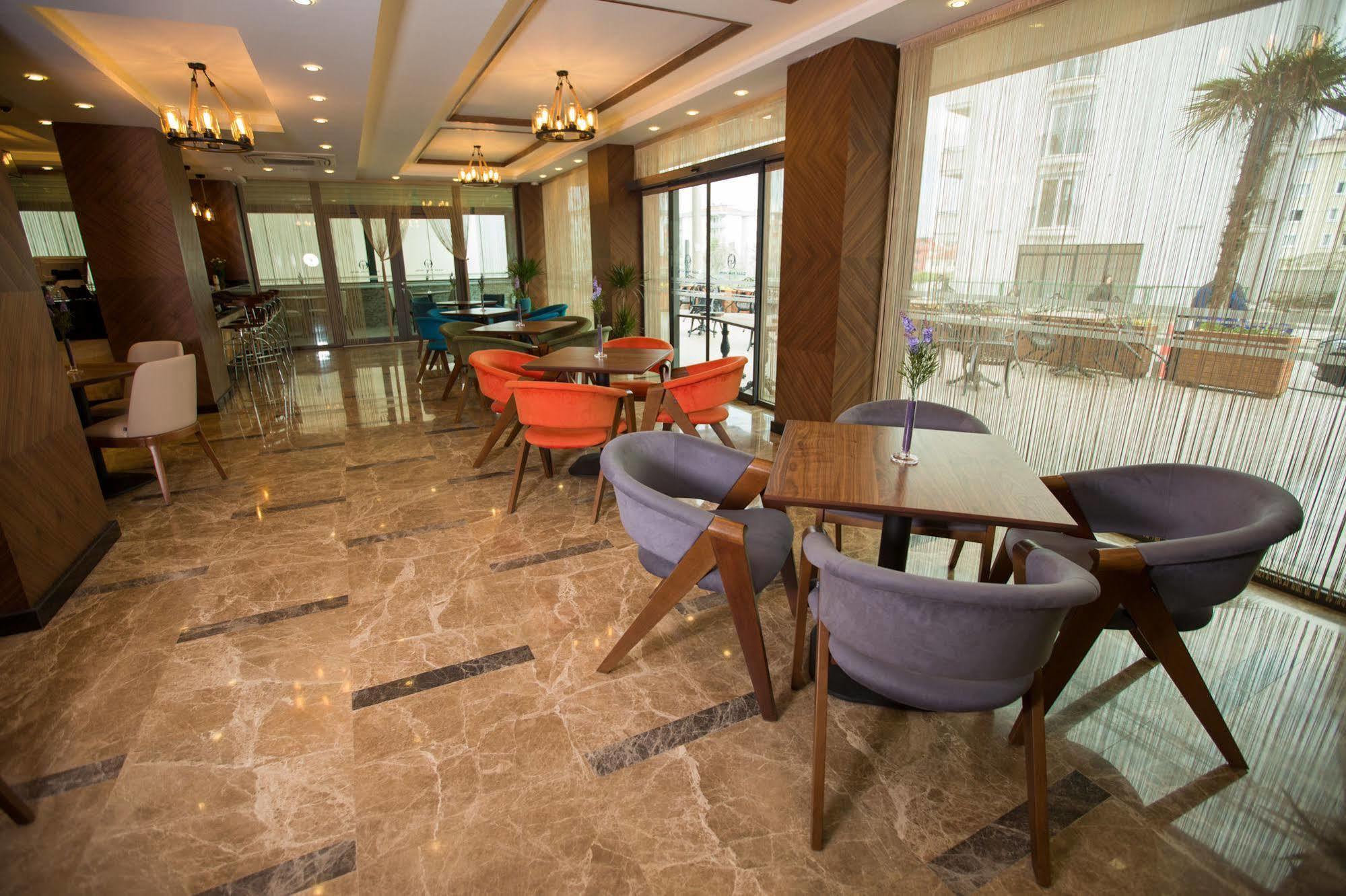 Goeruekle Gueler Park Hotel Bagian luar foto