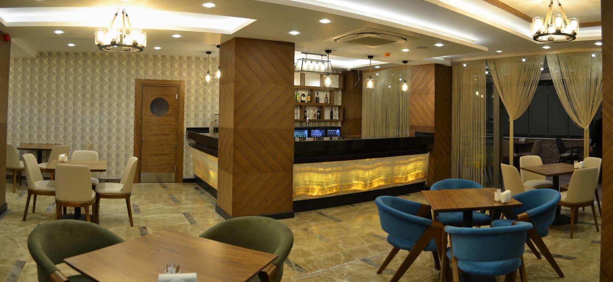 Goeruekle Gueler Park Hotel Bagian luar foto